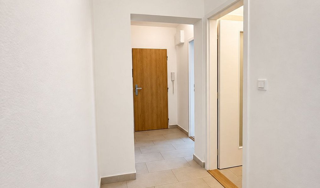 Pronájem bytu 3+1 76 m², Plzeň – náhled fotky 23