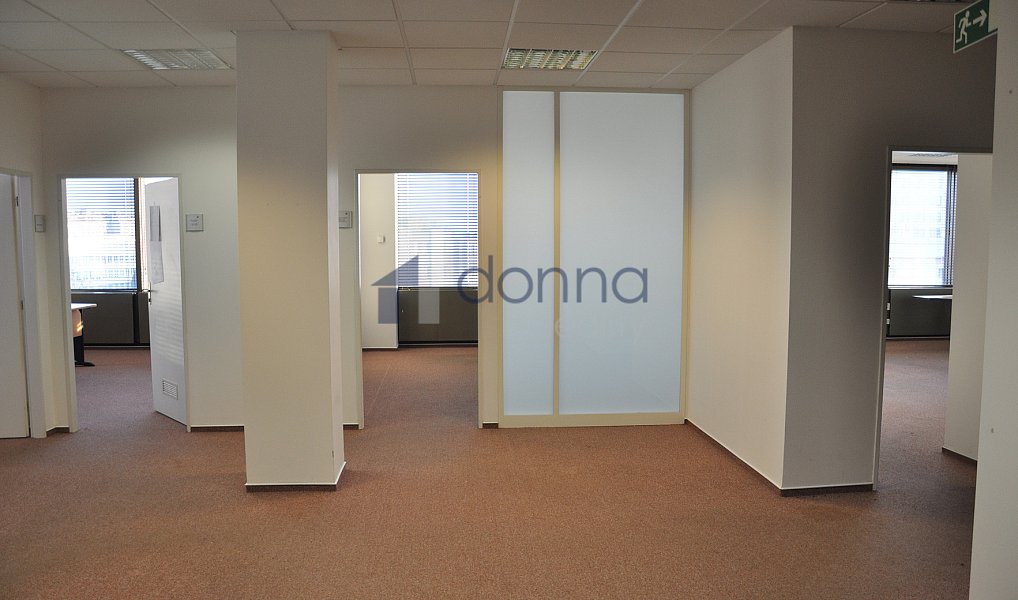 Pronájem kanceláře 570 m², Praha – náhled fotky 5