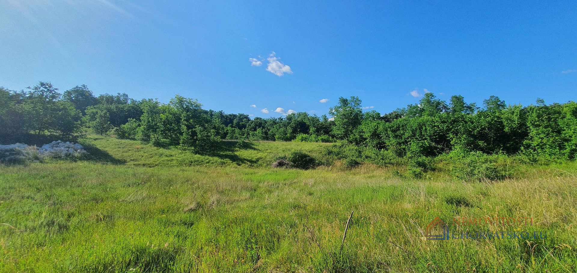 Prodej stavebního pozemku 939 m² - Vista 2