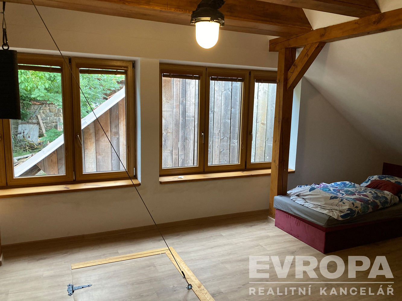 Pronájem domu 280 m² s pozemkem 877 m² — photo 4