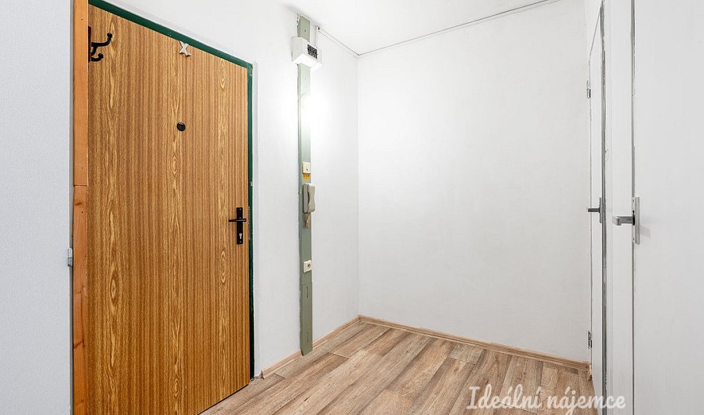 Pronájem bytu 2+kk 42 m², Praha – náhled fotky 9