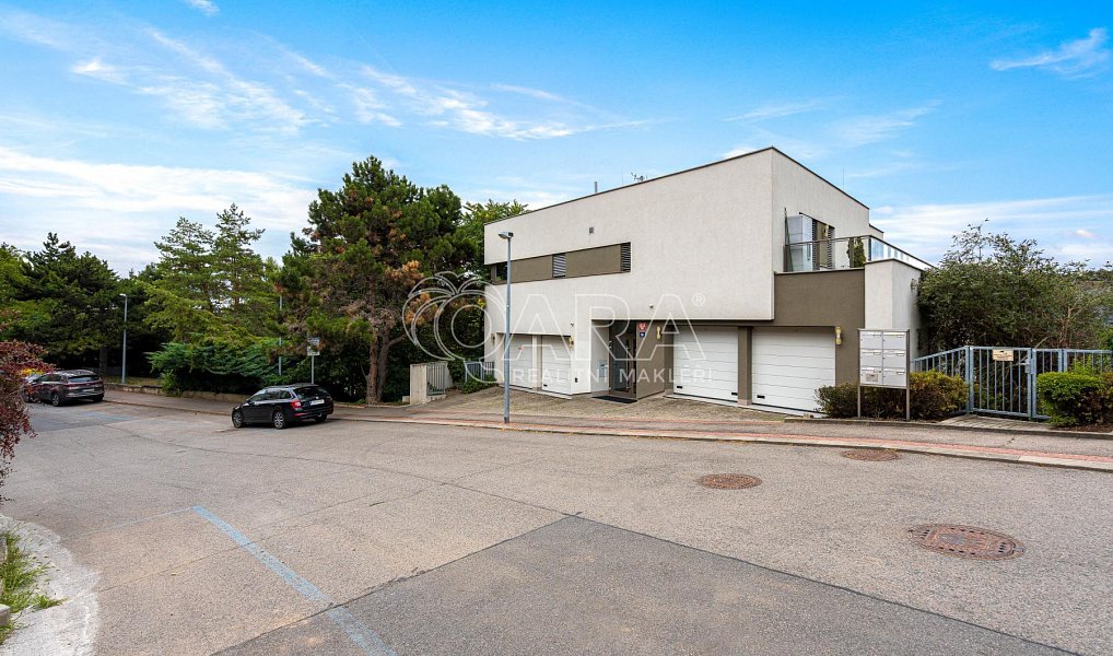 Prodej bytu 3+kk 111 m², Praha – náhled fotky 22