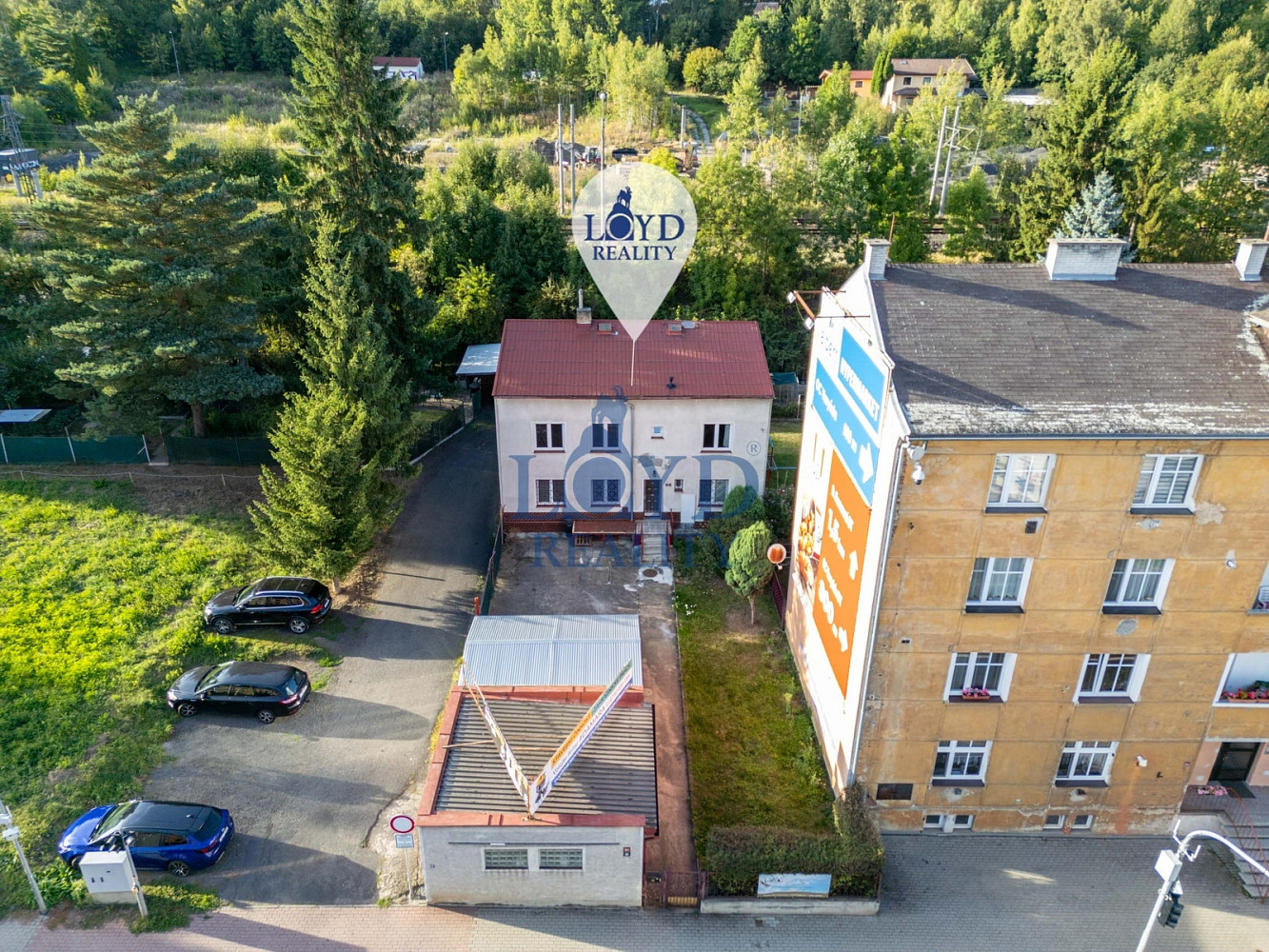 Prodej obchodních prostor 142 m²