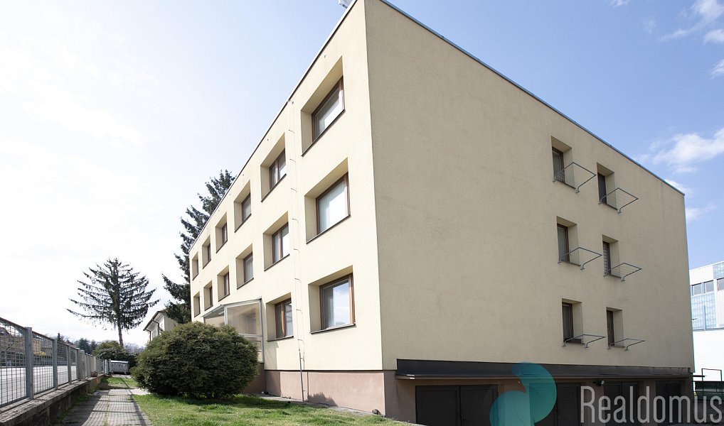 Pronájem bytu 2+kk 40 m², Benešov – náhled fotky 12