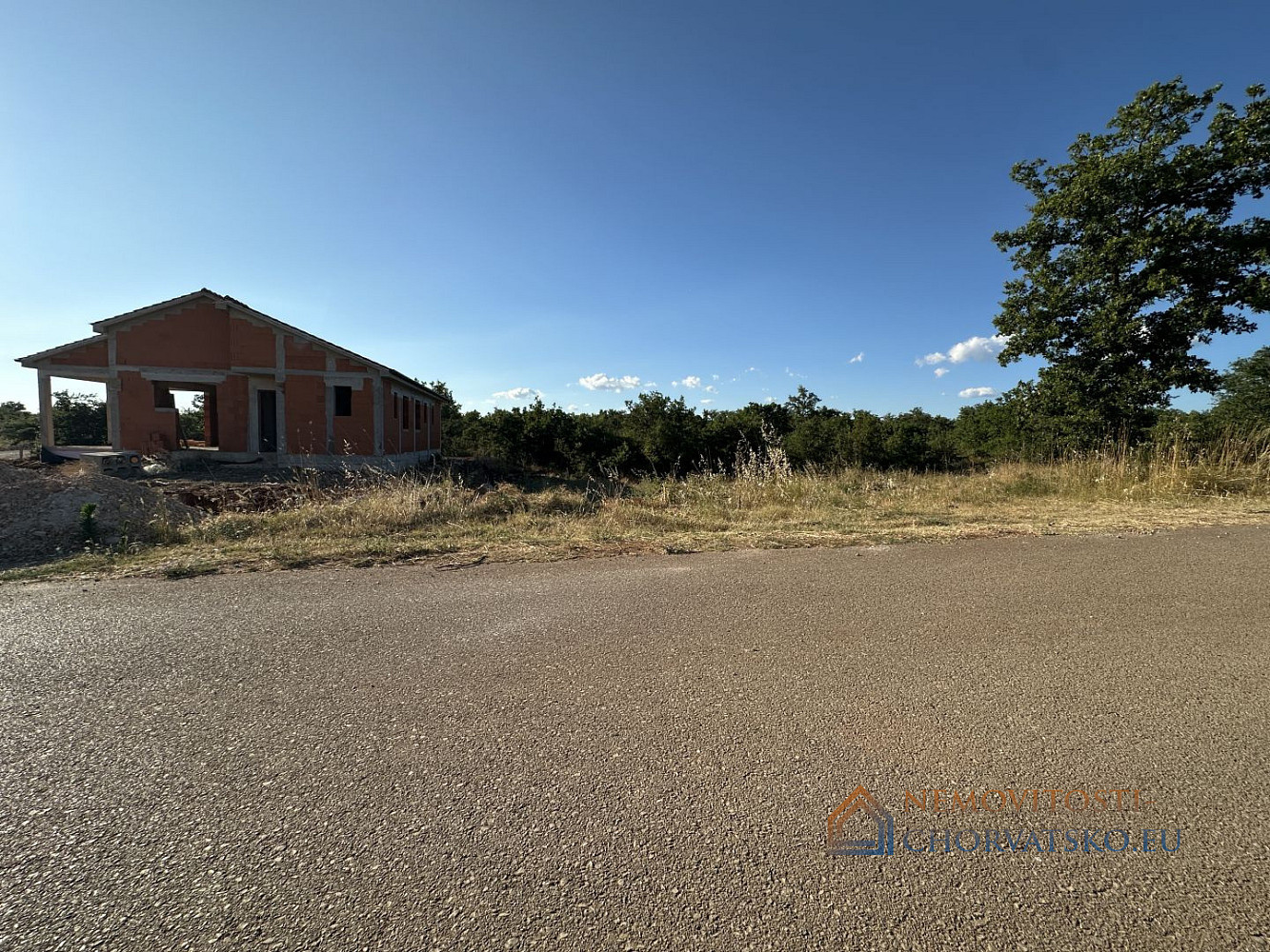 Prodej stavebního pozemku 800 m² - Widok 4