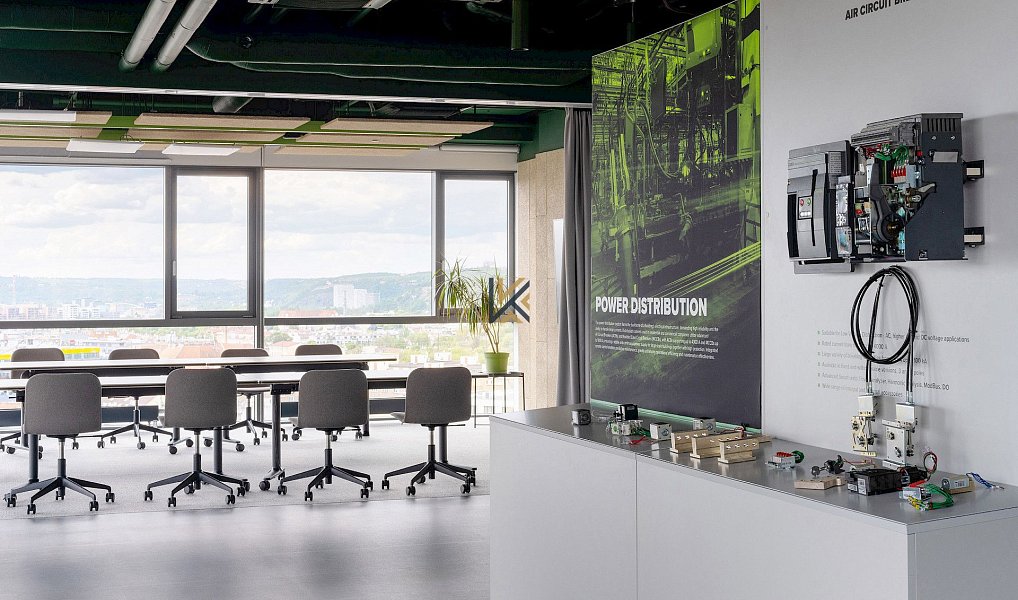 Pronájem kanceláře 548 m², Praha – náhled fotky 5