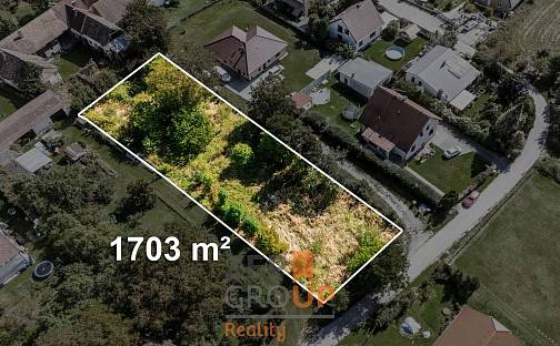 Prodej stavebního pozemku 1 703 m², Strážkovice, okres České Budějovice
