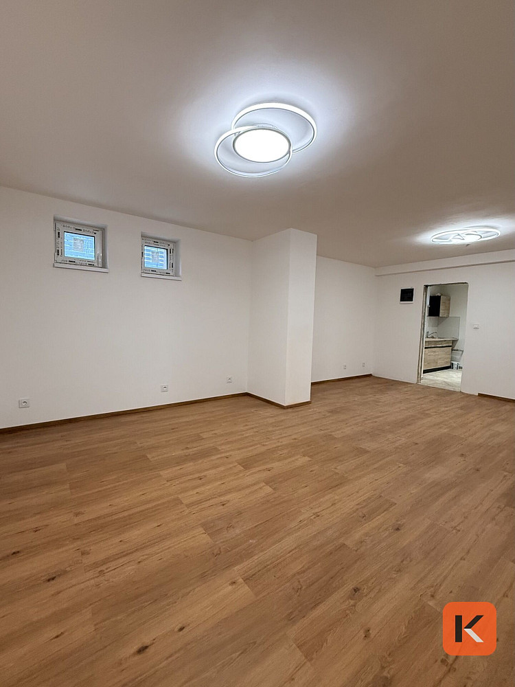 Pronájem bytu 1+1 41 m² – fotografie 2