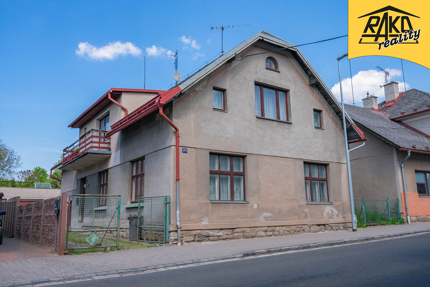 Prodej domu 310 m² s pozemkem 664 m²