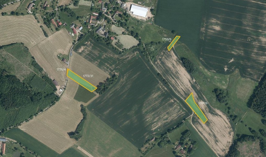 Prodej pozemku, 37858 m², Benešov, Neustupov