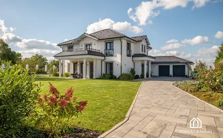 Prodej domu 405 m² s pozemkem 2 211 m², Čakovická, Přezletice, okres Praha-východ