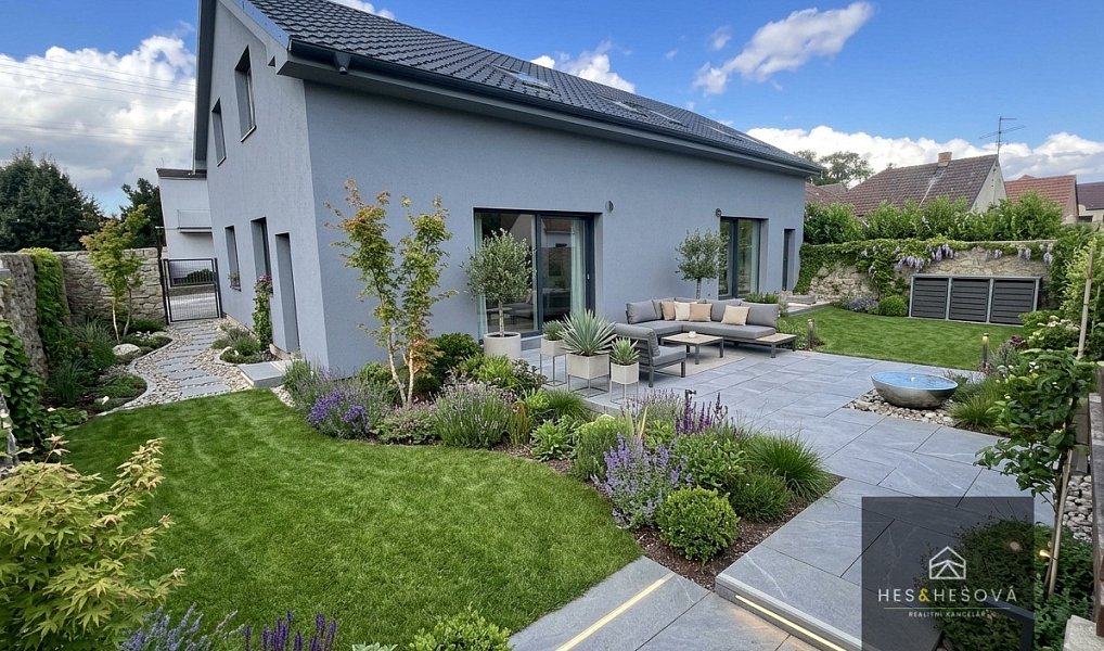 Prodej domu 146 m² s pozemkem 70 m², Vysoký Újezd – náhled fotky 2