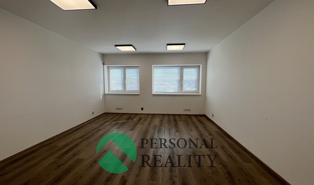 Pronájem výrobních prostor 1 106 m², Herink – náhled fotky 9