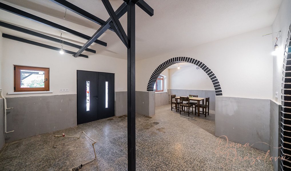 Prodej domu 190 m² s pozemkem 236 m², Strachotín – náhled fotky 43