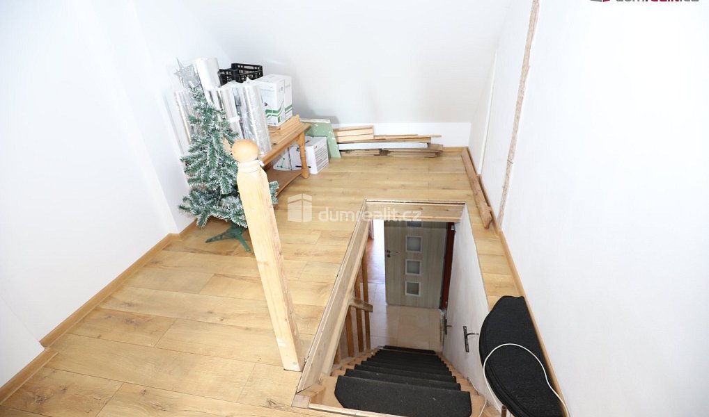 Prodej domu 180 m² s pozemkem 1 242 m², Šindelová – náhled fotky 10