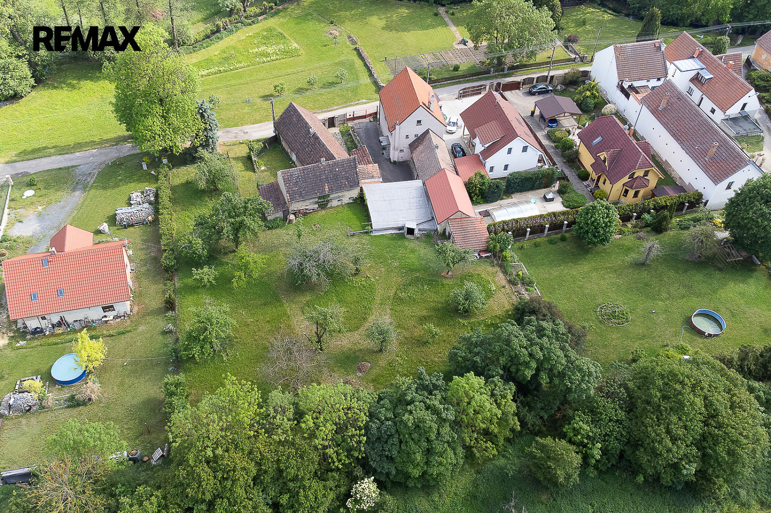 Prodej domu 201 m² s pozemkem 856 m² — photo 2