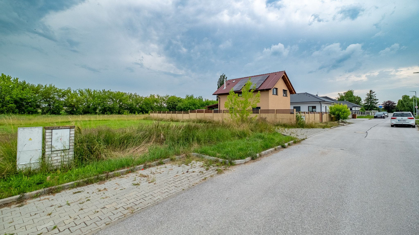Prodej stavebního pozemku 726 m² – fotografie 2