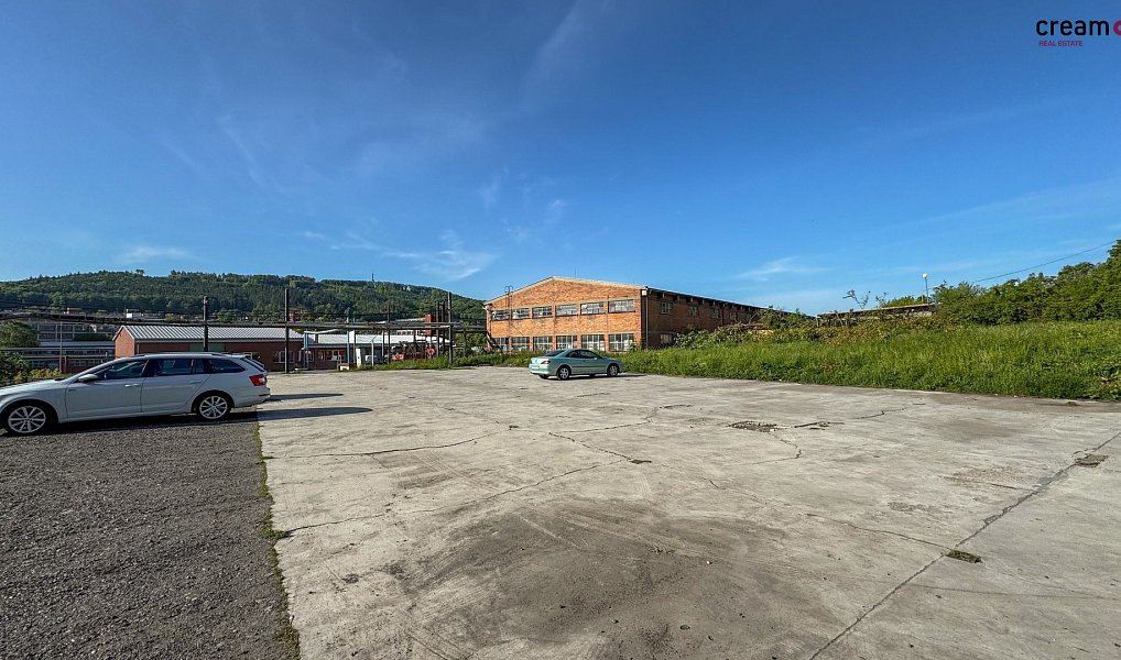 Pronájem komerčního pozemku 794 m², Zlín – náhled fotky 3