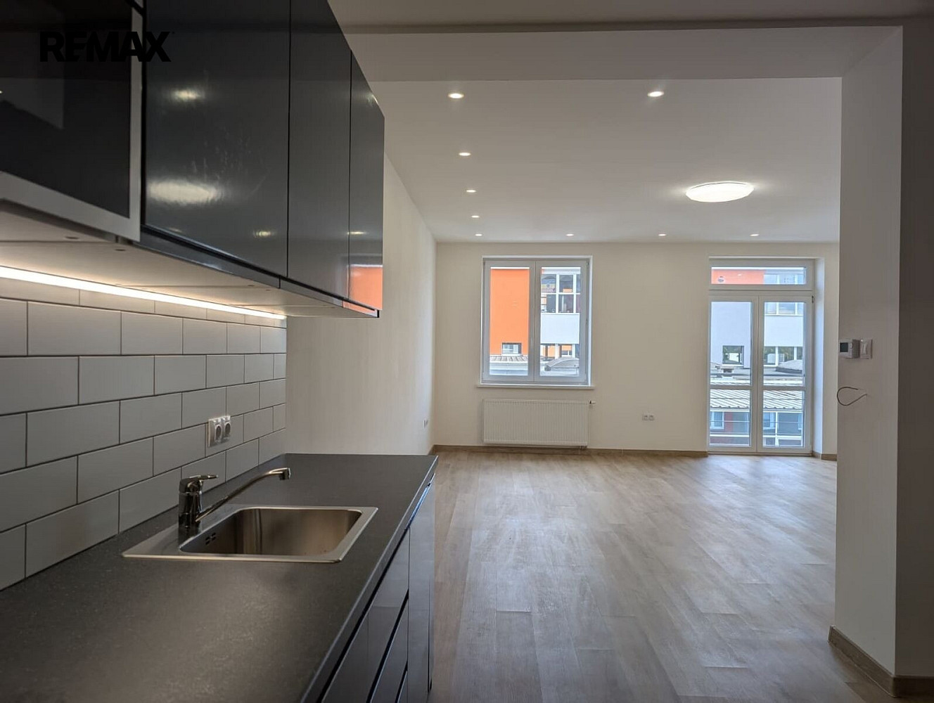 Pronájem bytu 1+kk 55 m²