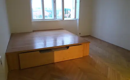 Pronájem bytu 1+1 44 m², Kouřimská, Praha 3 - Vinohrady
