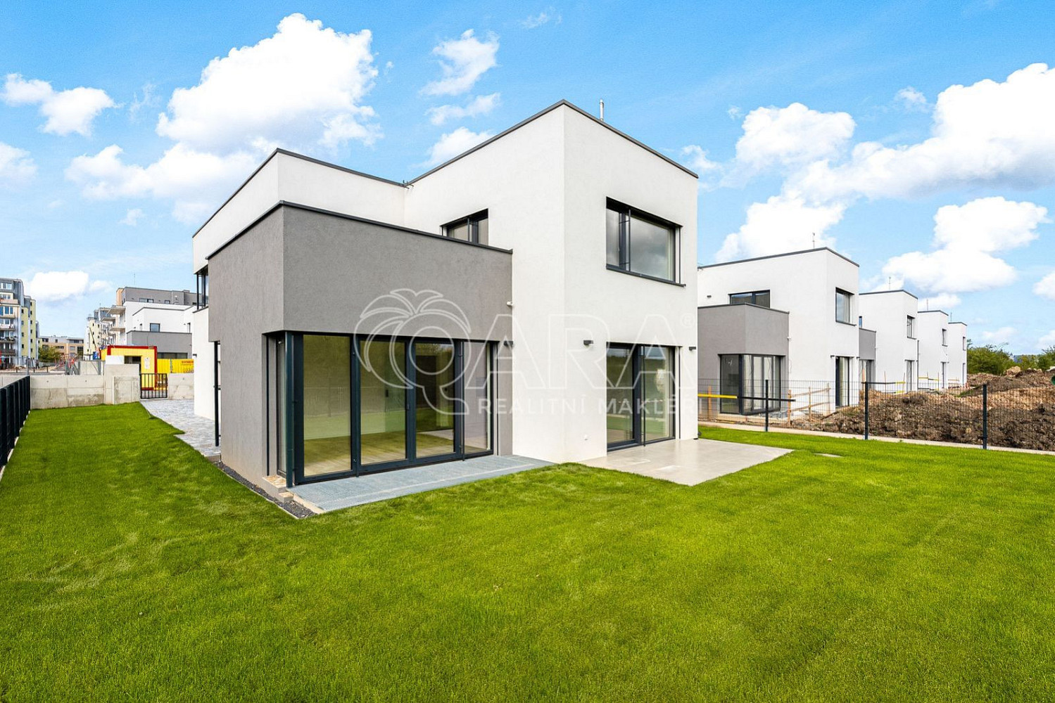 Prodej domu 288 m² s pozemkem 687 m² – fotografie 4