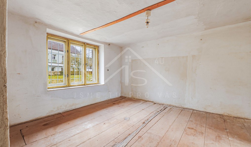 Prodej domu 330 m² s pozemkem 943 m², Chrást – náhled fotky 17
