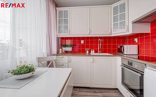 Prodej bytu 2+1 46 m², Hodonínská, Plzeň - Severní Předměstí