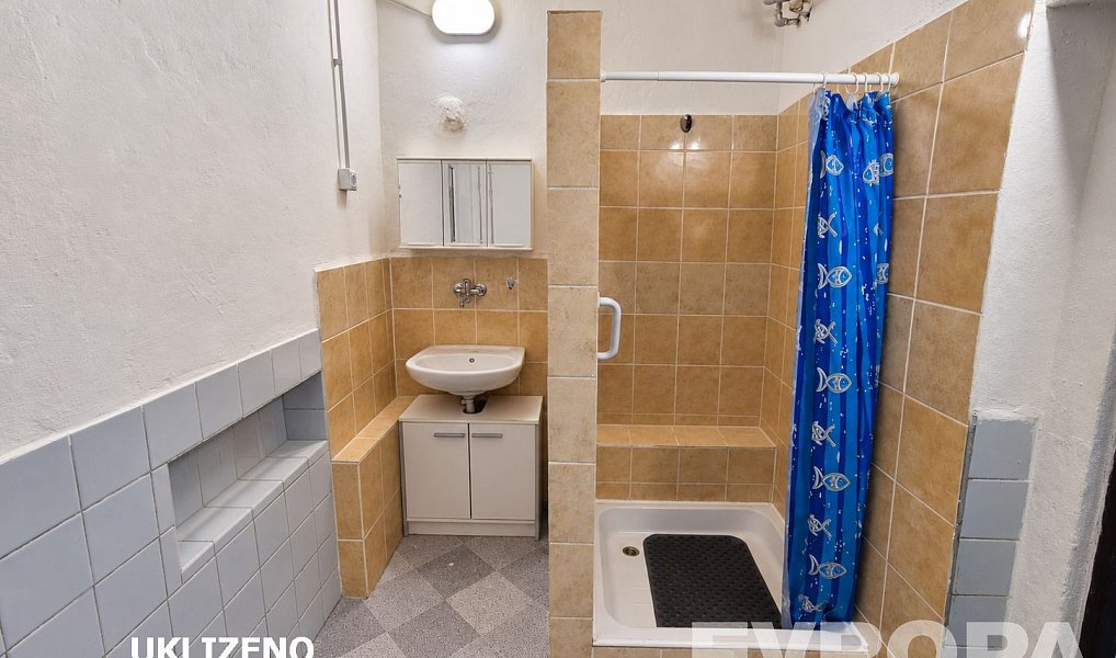Prodej domu 240 m² s pozemkem 383 m², Kraslice – náhled fotky 8