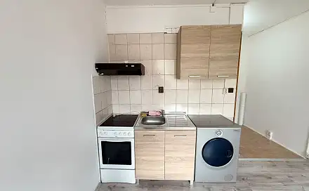 Pronájem bytu 1+kk 34 m², Palackého, Cheb