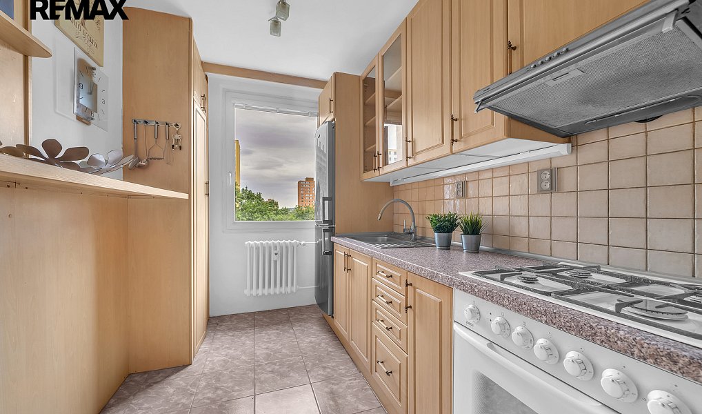 Prodej bytu 3+1 74 m², Praha – náhled fotky 2
