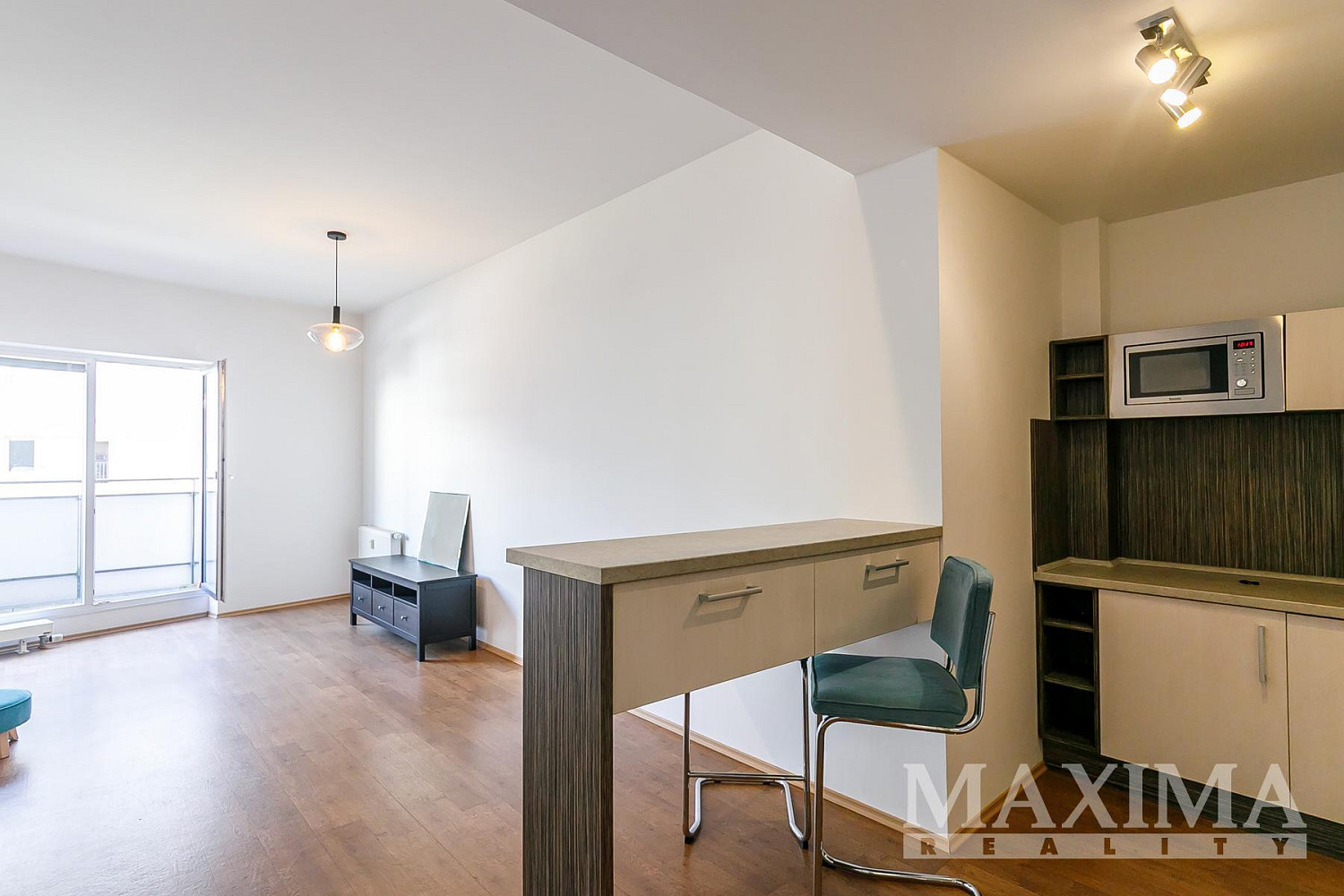 Pronájem bytu 1+kk 48 m² – fotografie 3