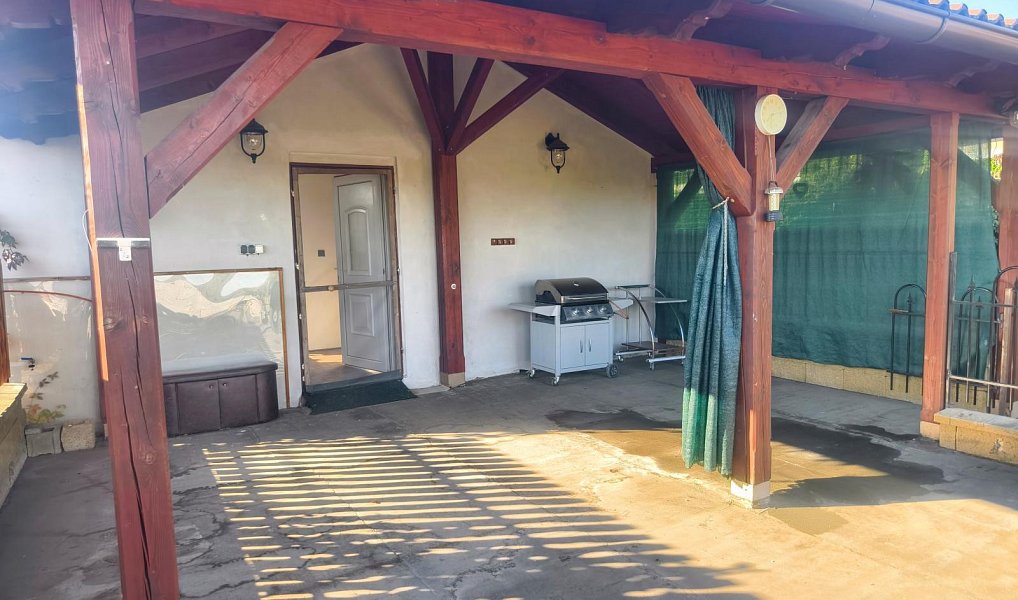 Prodej domu 420 m² s pozemkem 1 227 m², Radslavice – náhled fotky 16