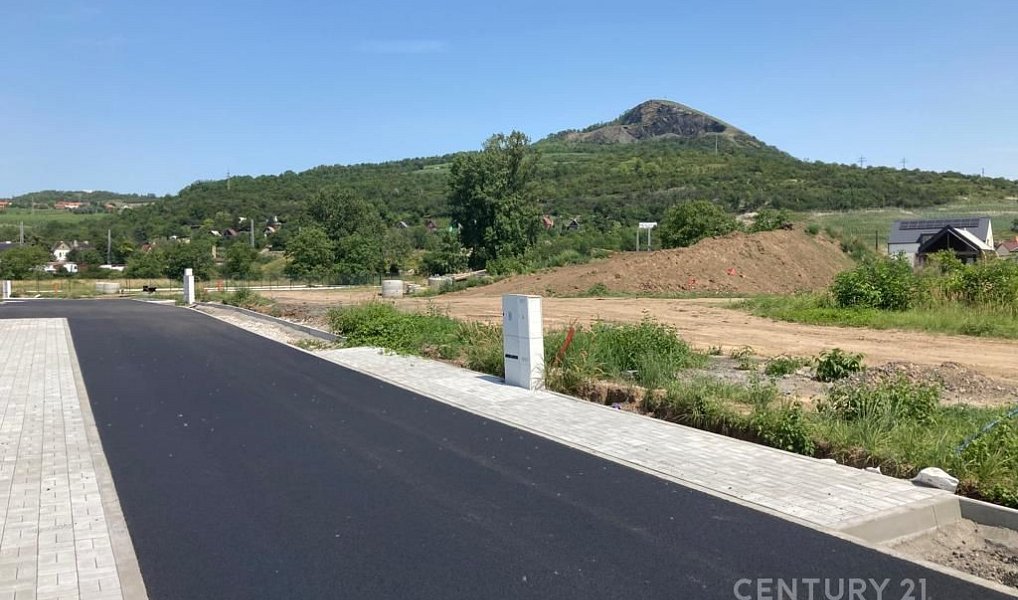 Prodej stavebního pozemku 1 098 m², Píšťany – fotka 1 z 10