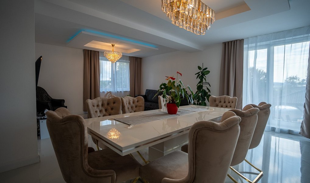 Prodej domu 210 m² s pozemkem 837 m², Sobětuchy – náhled fotky 9