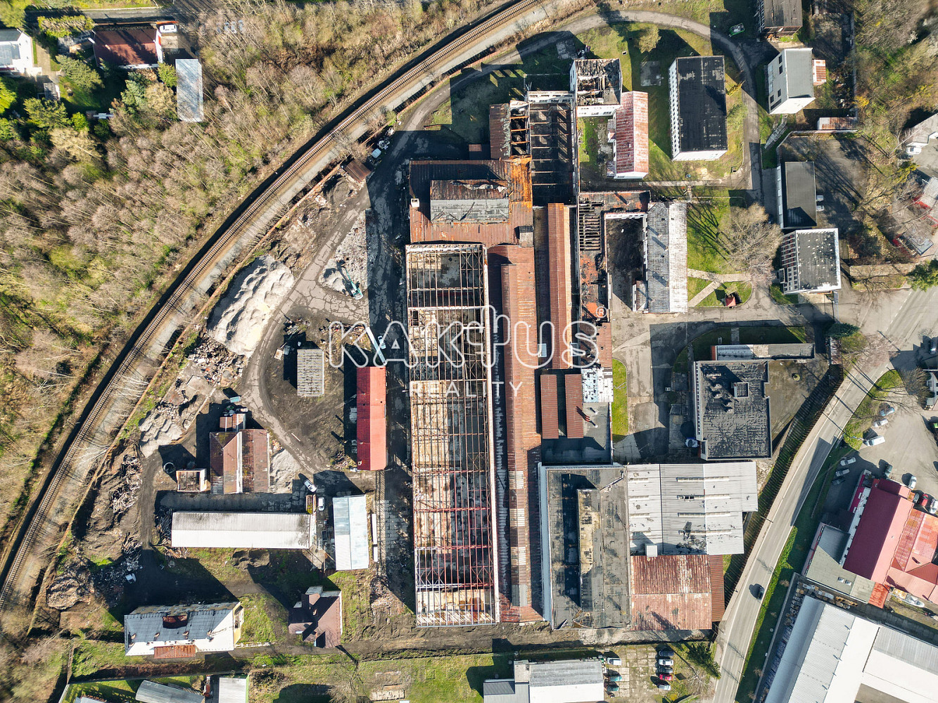Pronájem obchodních prostor 800 m² – další