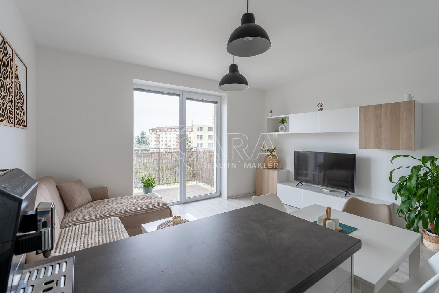 Pronájem bytu 2+kk 51 m² – fotografie 3