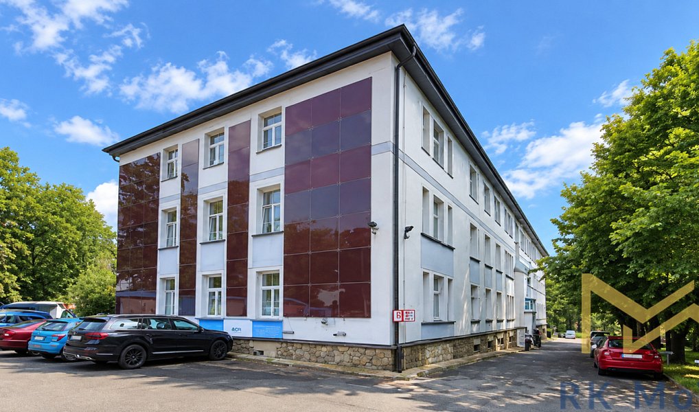Prodej kanceláře 2 150 m², Havlíčkův Brod – fotka 1 z 5