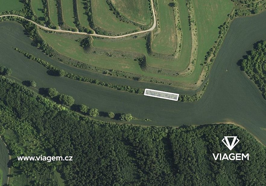 Prodej pole 927 m²