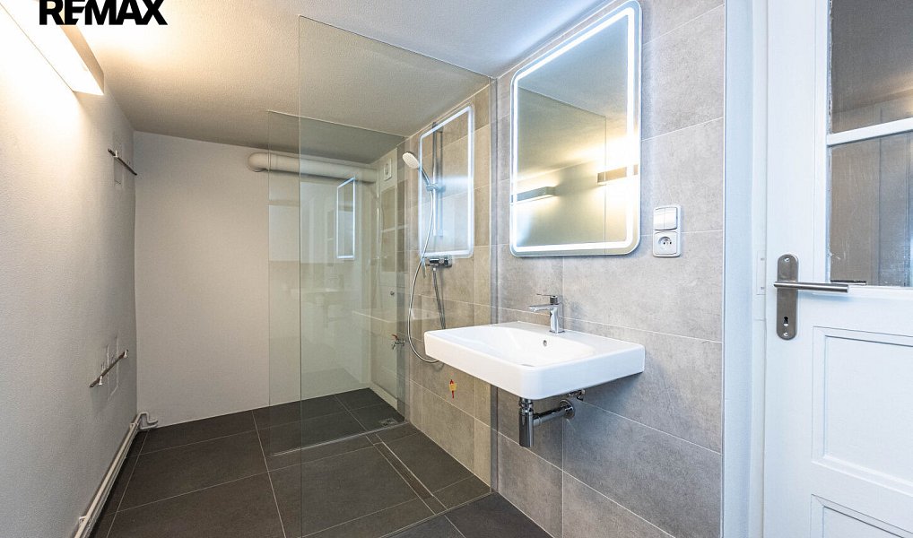 Pronájem kanceláře 53 m², Praha – náhled fotky 11