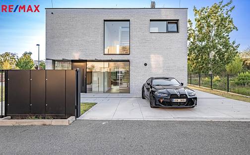 Prodej domu 177 m² s pozemkem 672 m², Praha 9 - Letňany