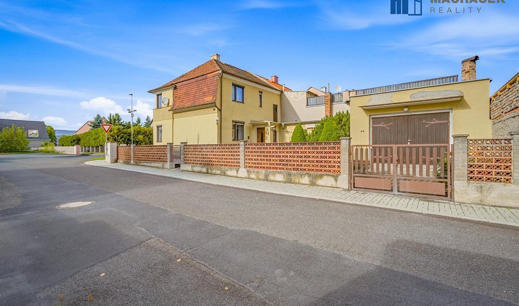 Prodej domu 161 m² s pozemkem 293 m², Zabrušany – náhled fotky 39