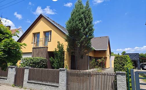 Prodej domu 289 m² s pozemkem 1 700 m², Náhon, Hradec Králové - Malšovice