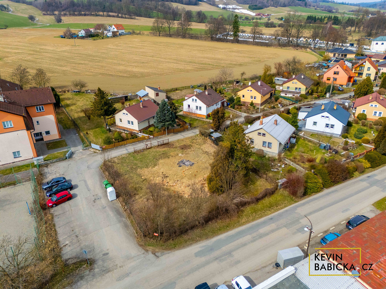 Prodej stavebního pozemku 747 m² — photo 2