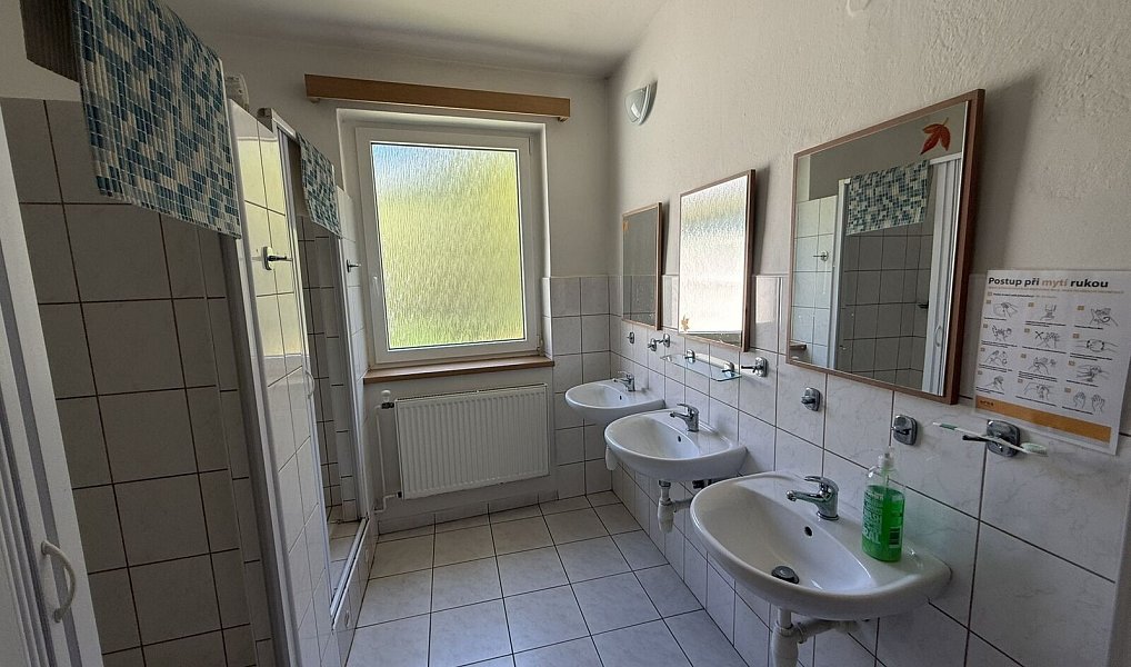 Prodej ubytovacího objektu 600 m², Horní Město – náhled fotky 13