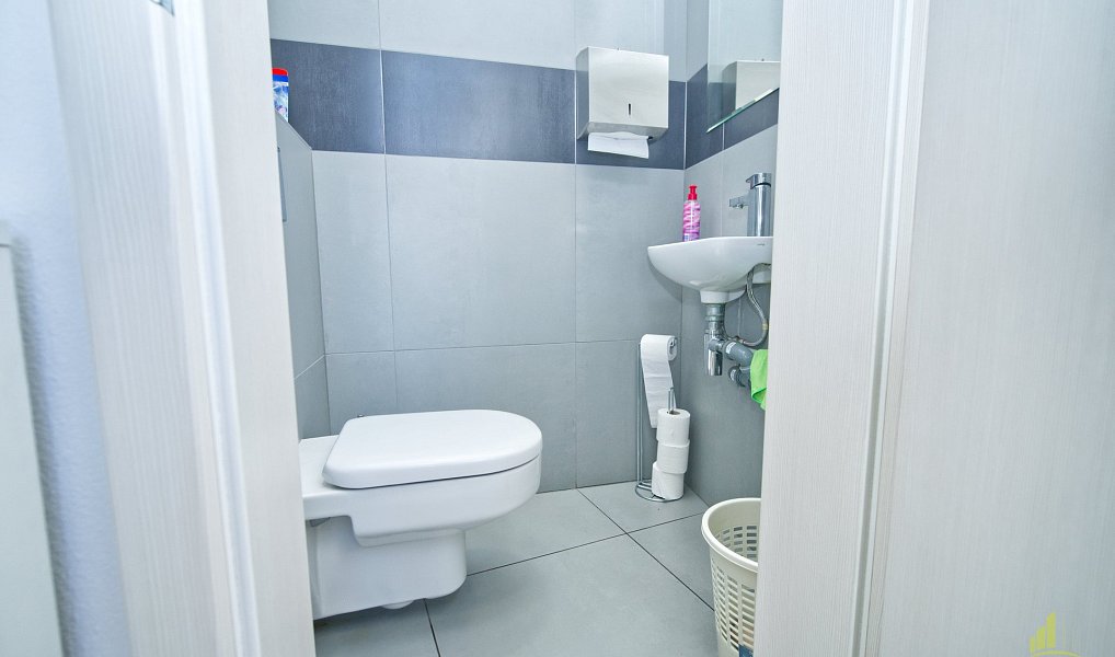 Prodej kanceláře 130 m², Břeclav – náhled fotky 7