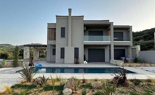 Prodej domu 230 m² s pozemkem 2 800 m², Kolimbari, Řecko