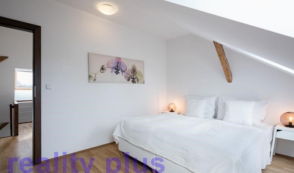 Pronájem bytu 3+kk 77 m², Liberec – náhled fotky 4