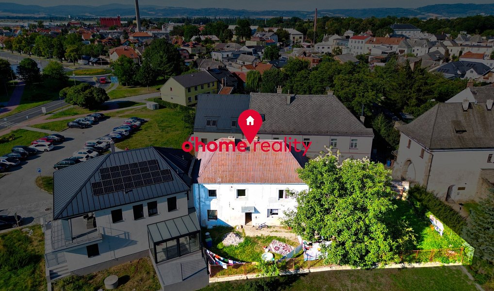 Prodej domu 248 m² s pozemkem 465 m², Uničov – fotka 1 z 16