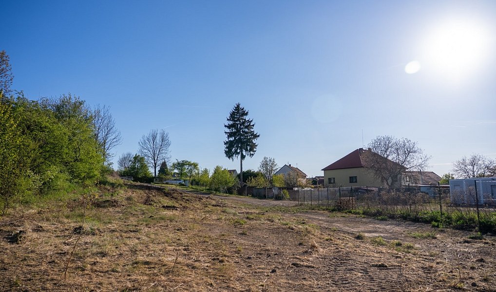 Prodej stavebního pozemku 1 605 m², Vrbčany – náhled fotky 21