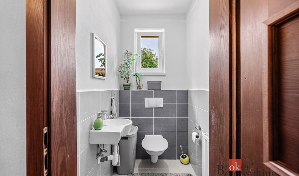 Prodej domu 198 m² s pozemkem 456 m², Losiná – náhled fotky 35